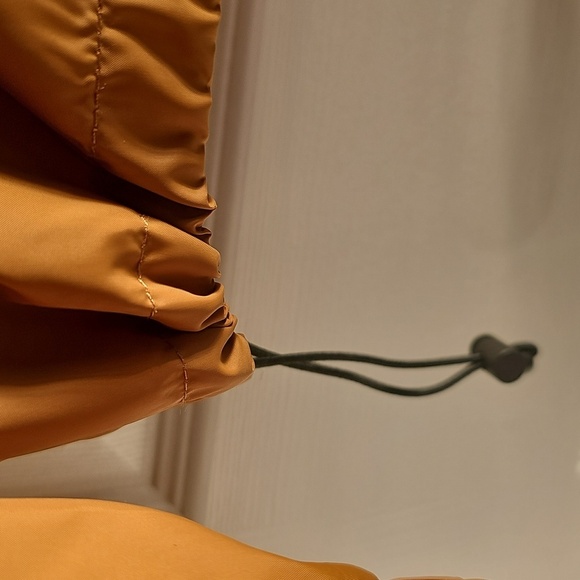 NWT Aeropostale Men Zip Windbreaker Hoodie Drawstring Logo Gold Black Large - Picture 14 of 15